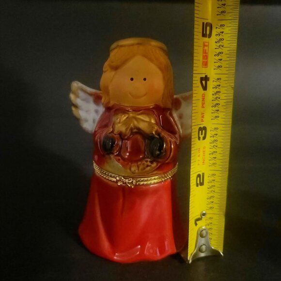 Porcelain Limoge Hinged Trinket Box Christmas Angel Figurine Holding A Wreath - Picture 7 of 8